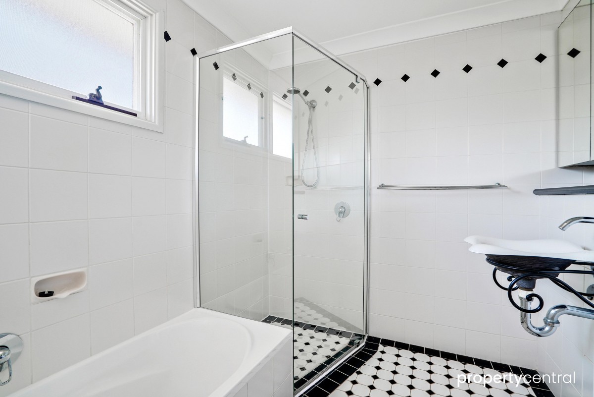 44 Greenway Drive, South Penrith, South Penrith - Thumbnail 6