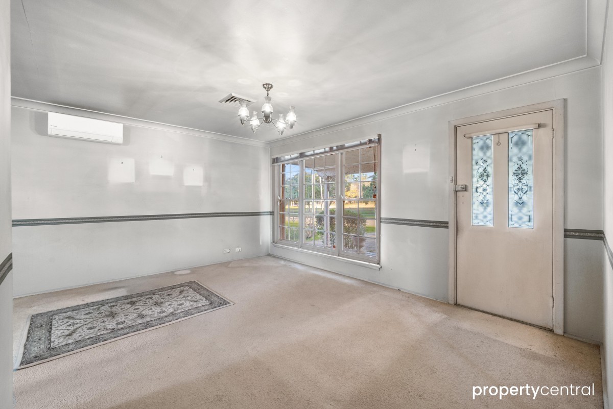 21 Fairways Avenue, Leonay, Leonay - Thumbnail 5