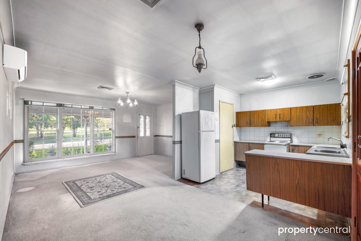 21 Fairways Avenue, Leonay, Leonay - Thumbnail 7