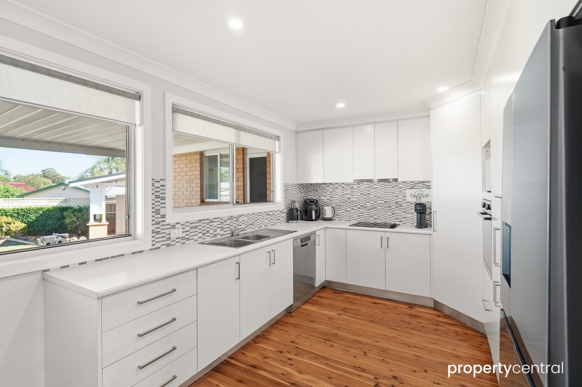 3 & 3A Gandell Crescent, South Penrith, South Penrith - Thumbnail 5