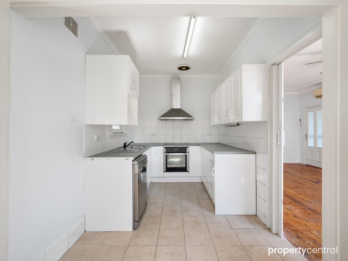 98 Jamison Road, South Penrith, South Penrith - Thumbnail 6