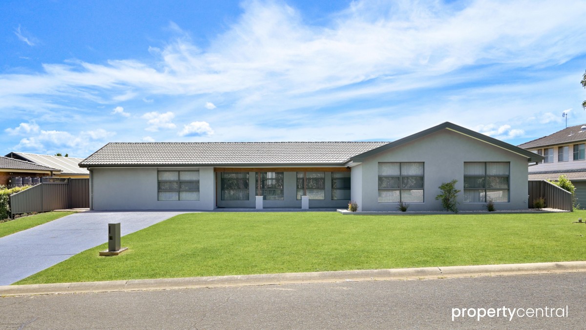 77 Soling Crescent, Cranebrook, Cranebrook - Thumbnail 2