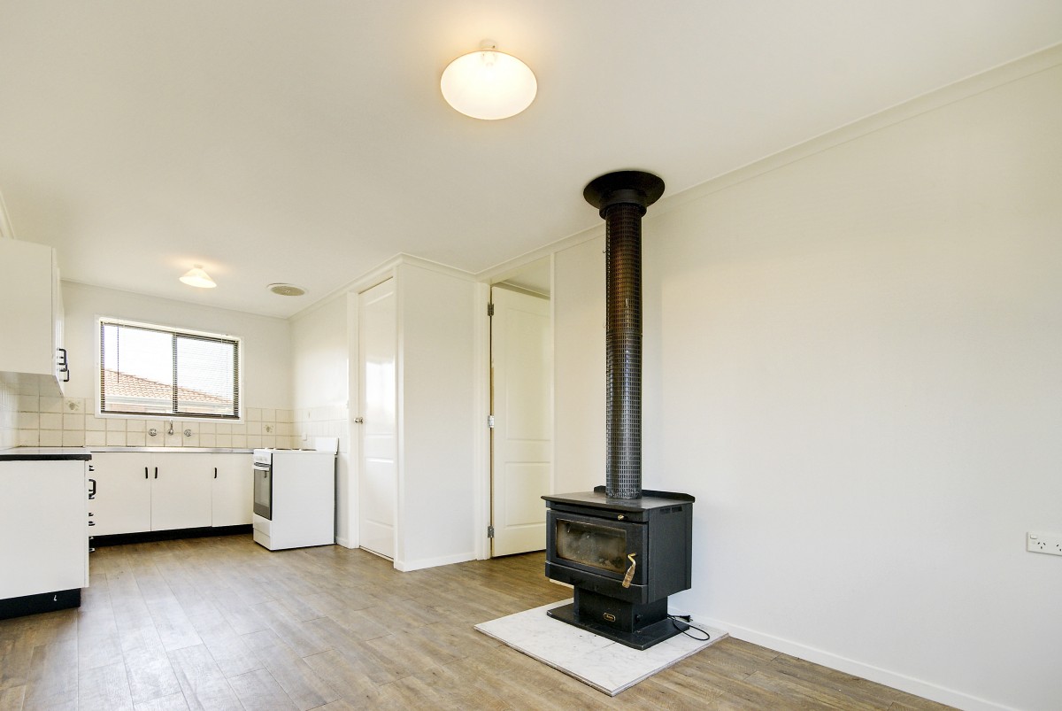 6 Ballantyne Crescent, Deniliquin - Thumbnail 3