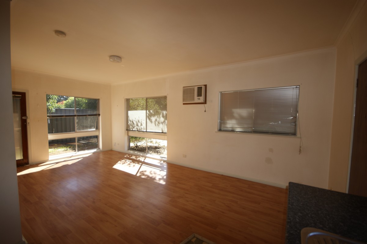 10/334-336 Henry Street, Deniliquin - Thumbnail 4