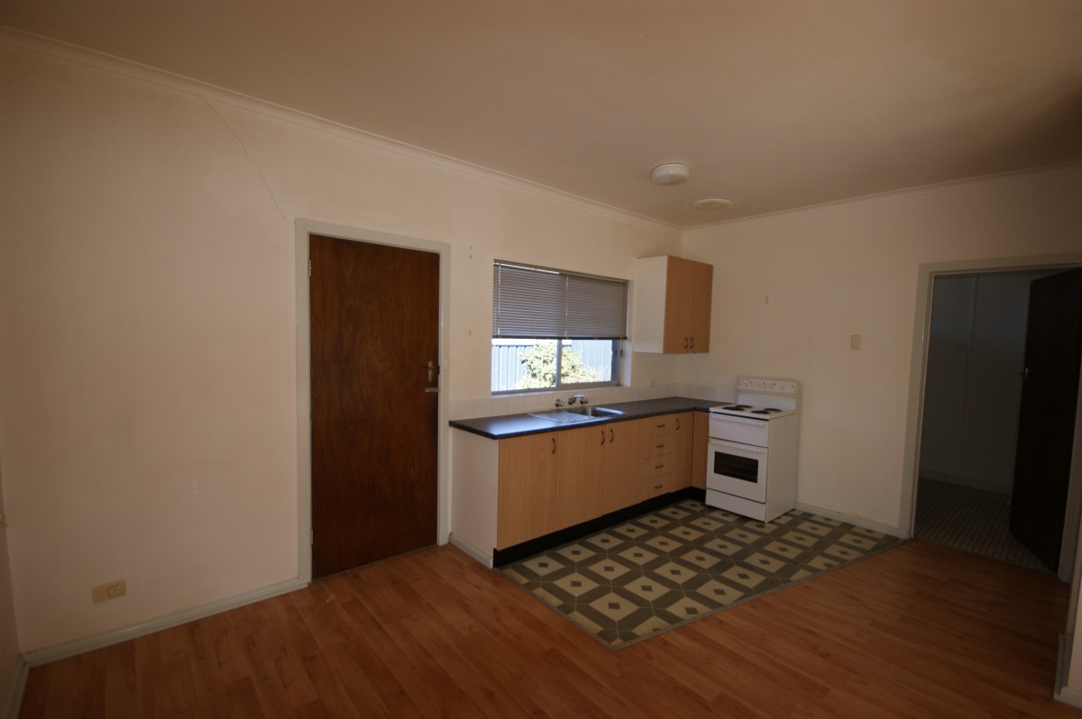 10/334-336 Henry Street, Deniliquin - Thumbnail 3