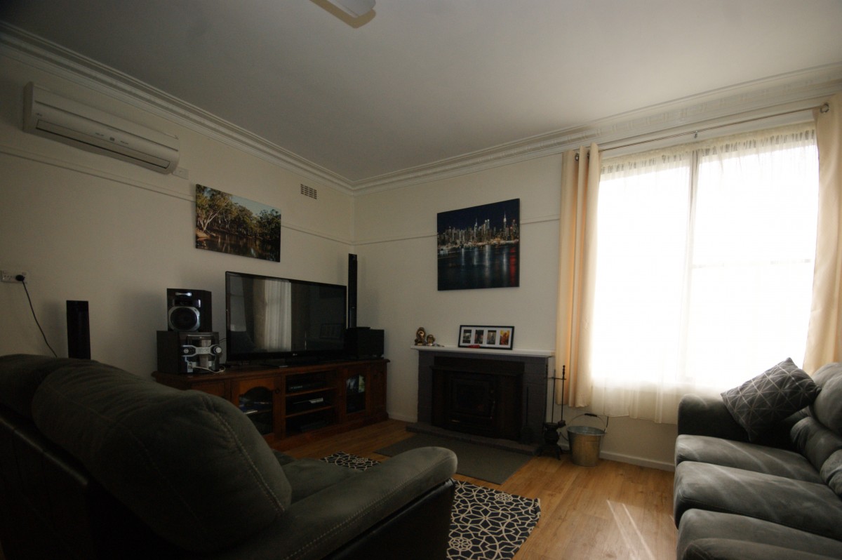 298 Henry Street, Deniliquin - Thumbnail 3
