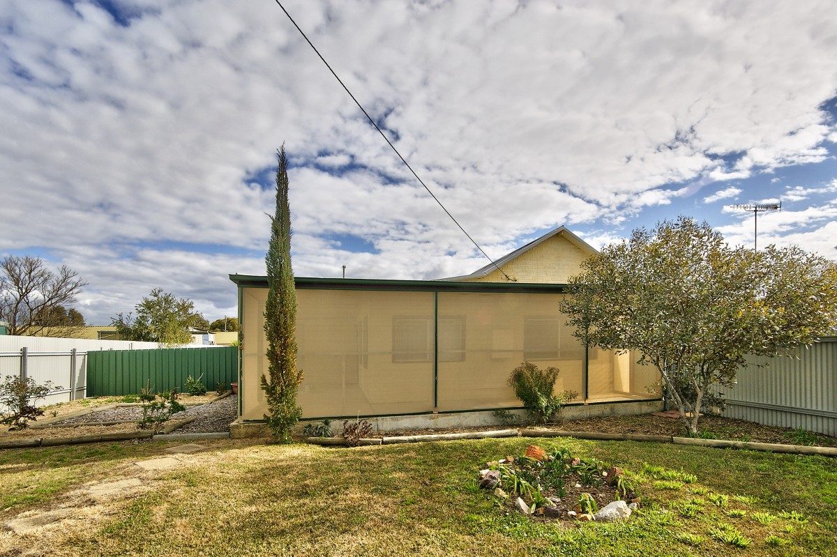492 Henry Street, Deniliquin - Thumbnail 2