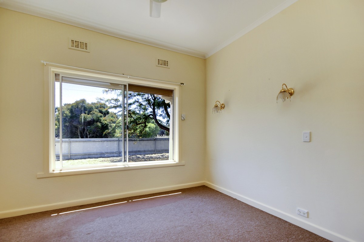 320 Fitzroy St, Deniliquin - Thumbnail 6