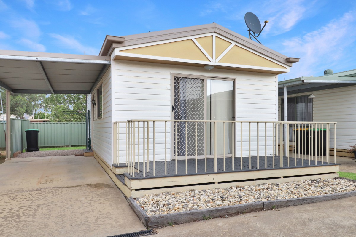 24/73-75 Butler Street, Deniliquin - Thumbnail 2