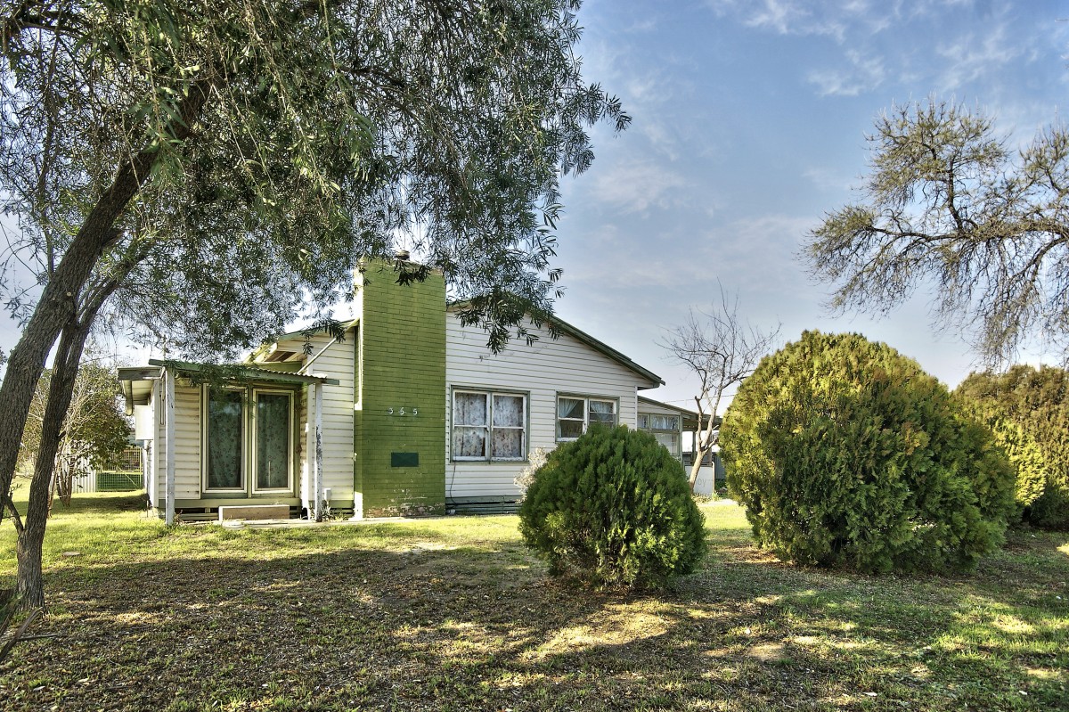 355 Albert Street, Deniliquin - Thumbnail 2