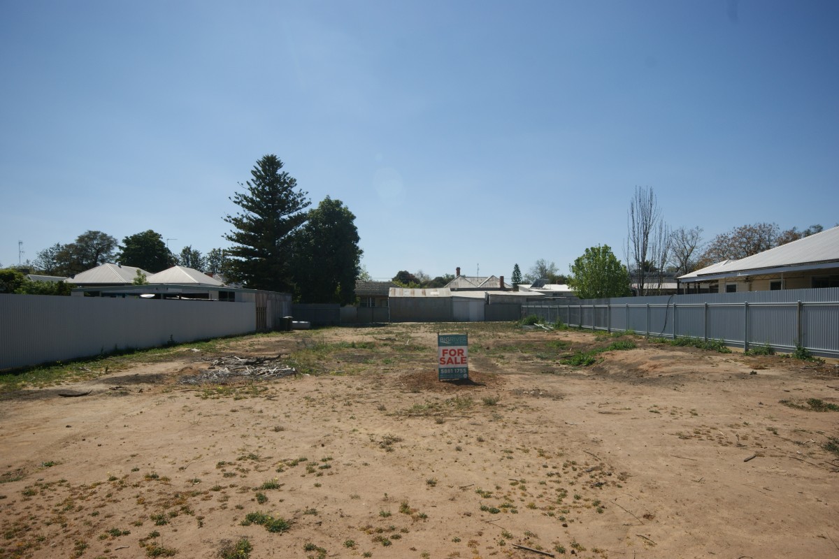 343 Wood St, Deniliquin - Image 1