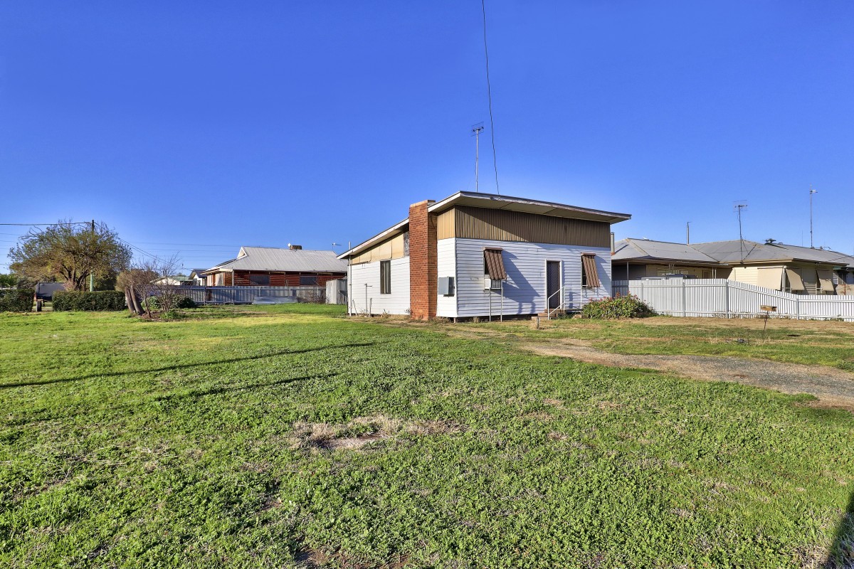 285 Finley Road, Deniliquin - Thumbnail 2