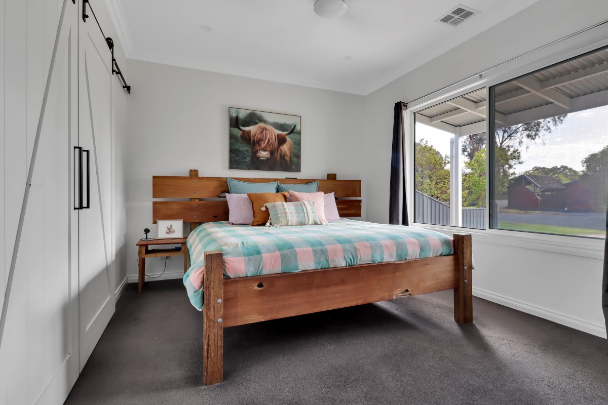 236 Burchfield Avenue, Deniliquin - Thumbnail 7