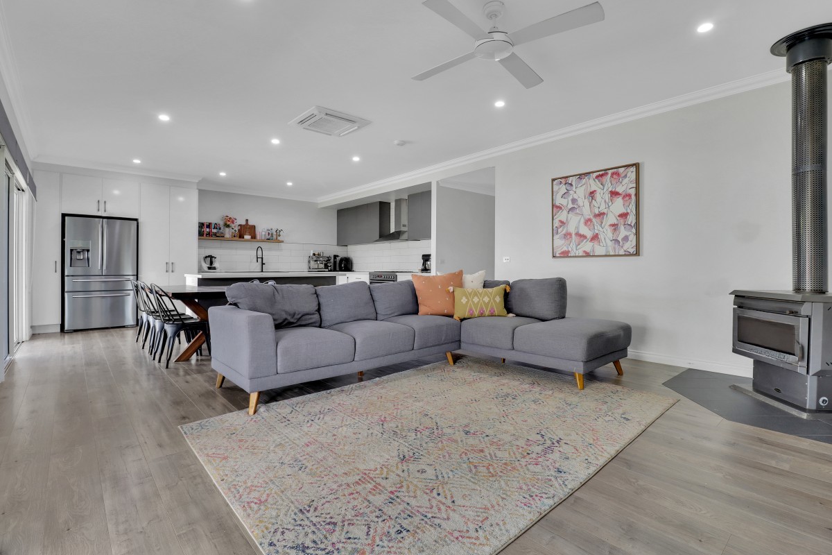 236 Burchfield Avenue, Deniliquin - Thumbnail 6