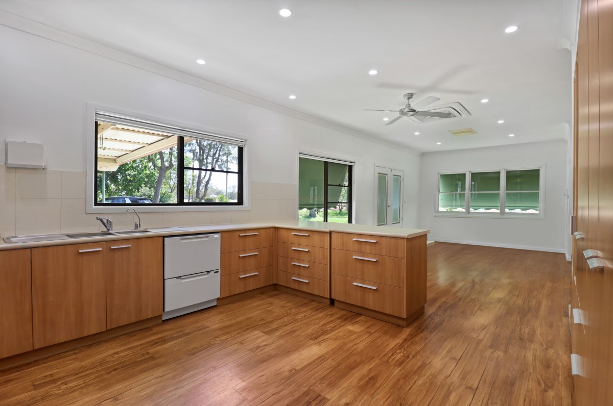 31 McCrabb Road, Deniliquin - Thumbnail 6