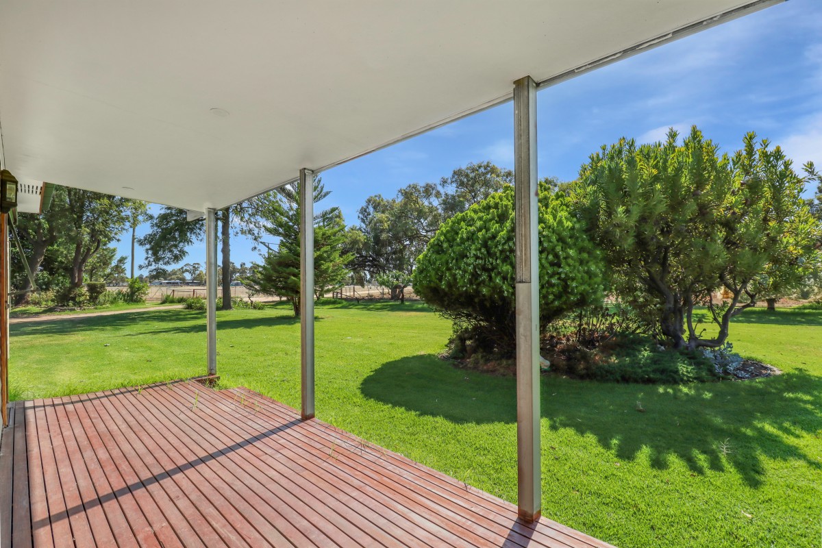 31 McCrabb Road, Deniliquin - Thumbnail 5
