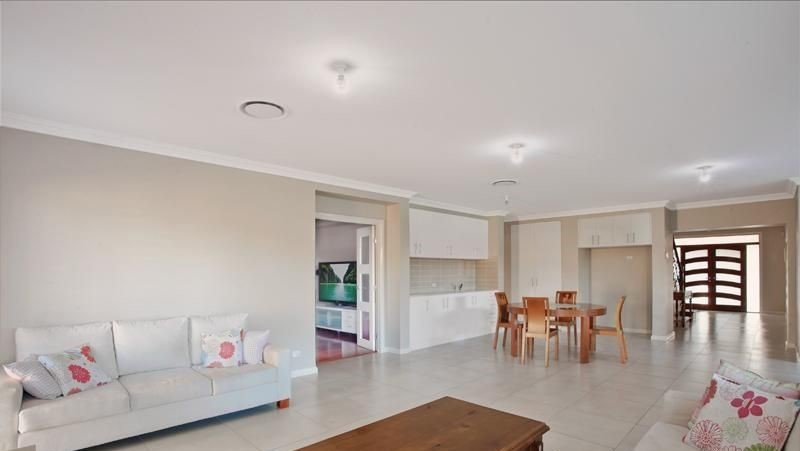 2 McCombe Avenue, Rouse Hill - Thumbnail 3
