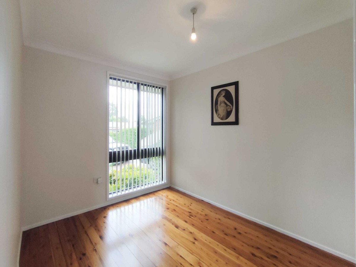 5 CRINUM PLACE, Macquarie Fields - Thumbnail 7