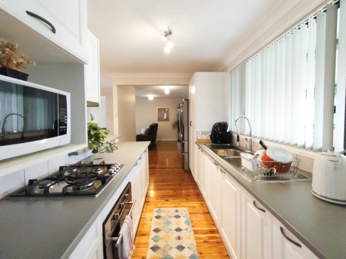 5 CRINUM PLACE, Macquarie Fields - Thumbnail 6