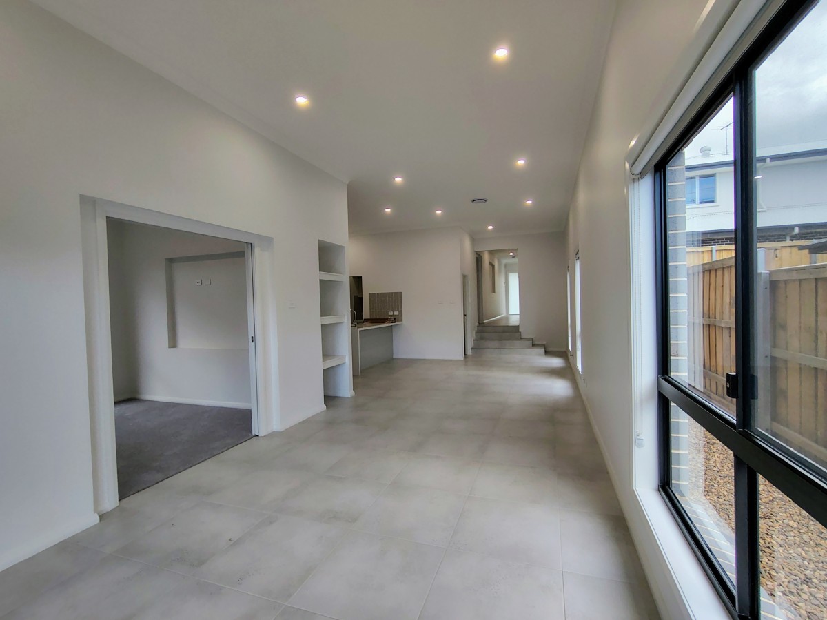 4 Australis Way, Box Hill - Thumbnail 3