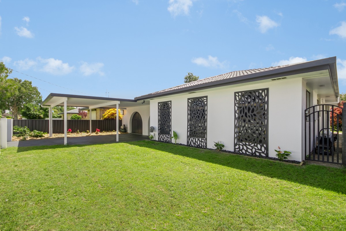 30 Riviera Ave, Tweed Heads West, Tweed Heads West - Thumbnail 2