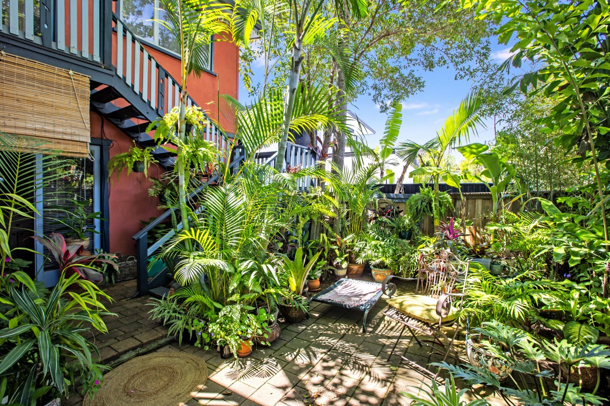 60 DUTTON STREET, Coolangatta, Coolangatta - Thumbnail 5