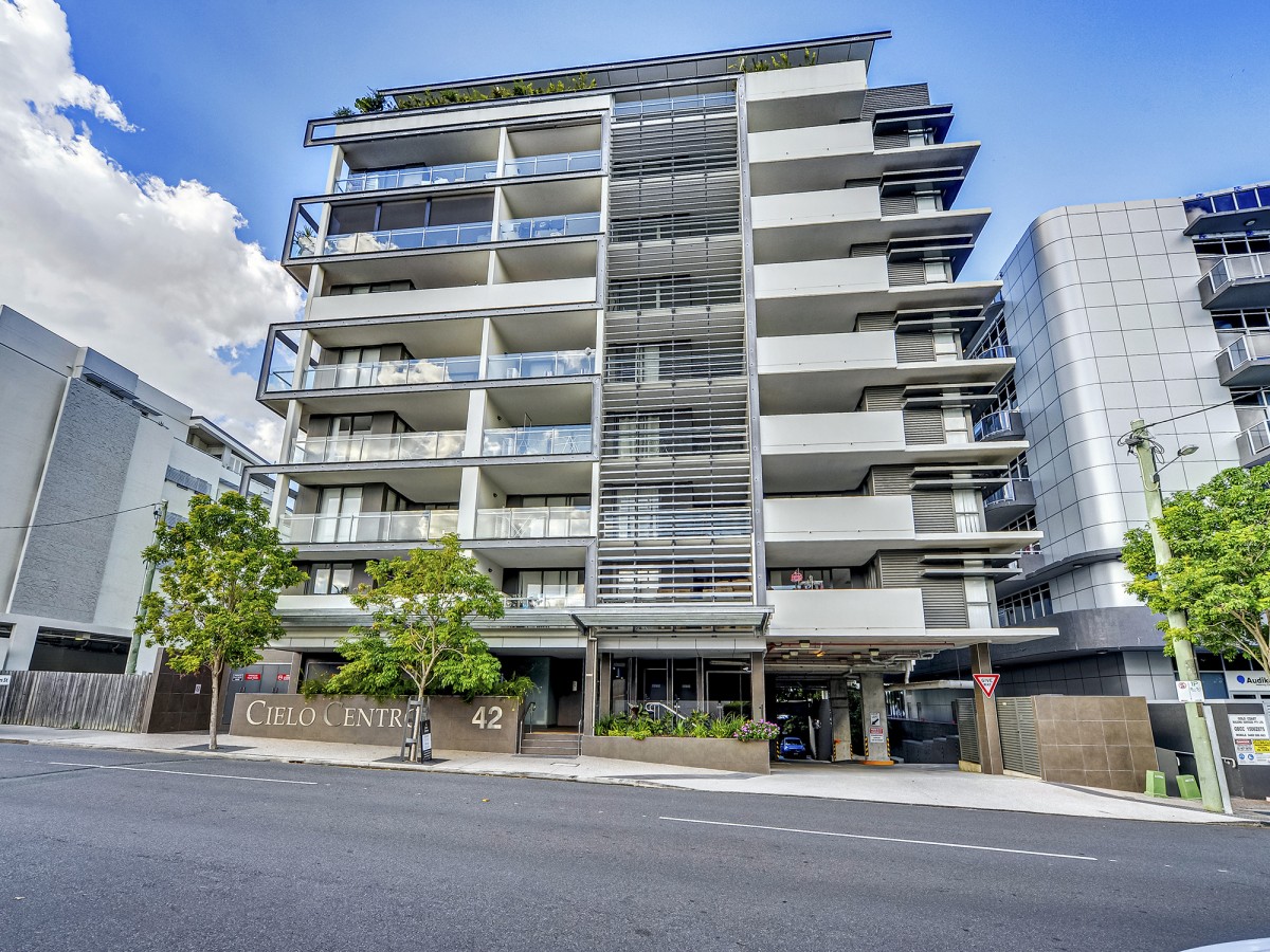 37/42 Sanders Street, Upper Mount Gravatt > Elegance Realty