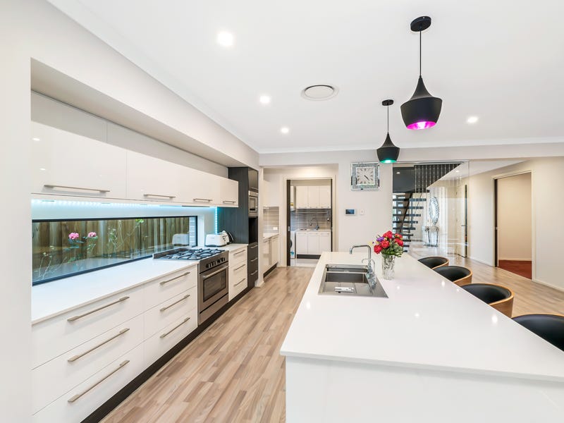 37 Burringoa Crescent, Colebee - Thumbnail 4