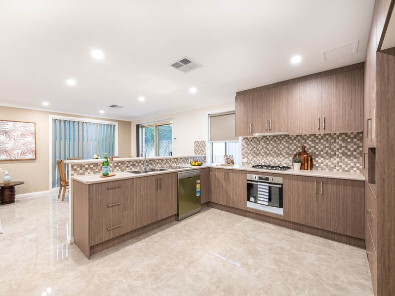 15 Pluto Court, Glenwood - Thumbnail 4