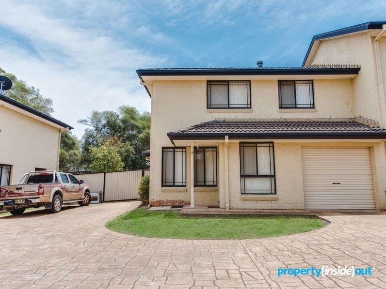 8/4 Nolan Place, Seven Hills - Thumbnail 2