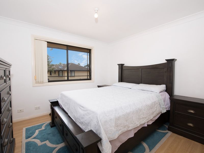 8/4 Nolan Place, Seven Hills - Thumbnail 4