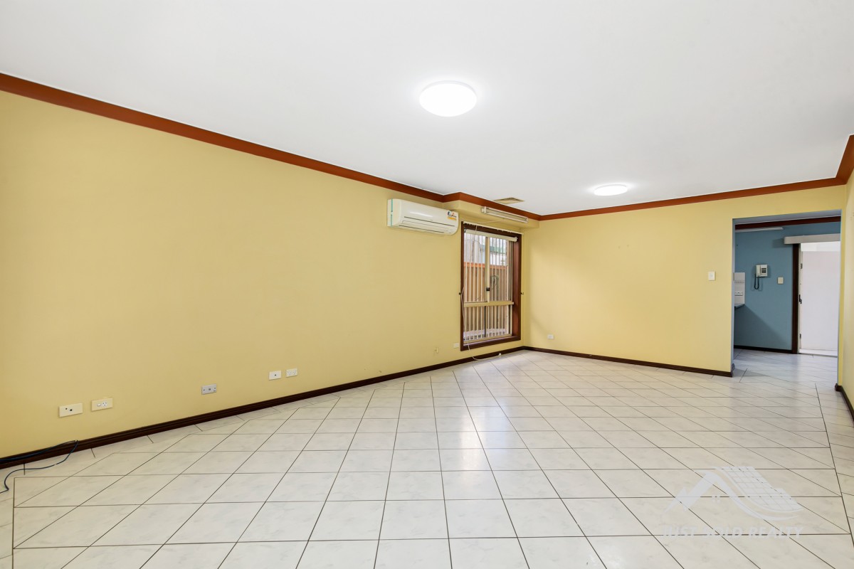 10A Regency Grove, Woodcroft - Thumbnail 4