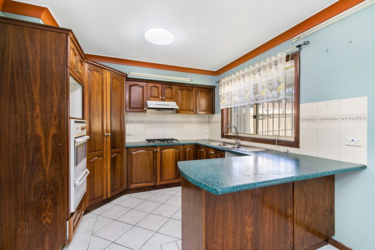 10A Regency Grove, Woodcroft - Thumbnail 3