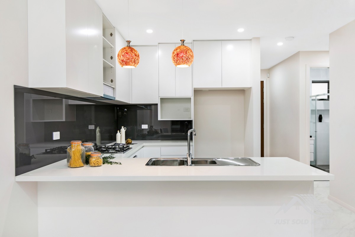23 Rhinelander Road, Box Hill - Thumbnail 3
