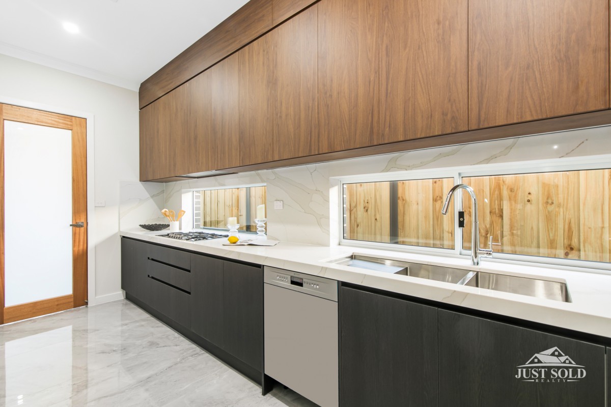 9 Bar Street, Box Hill - Thumbnail 4