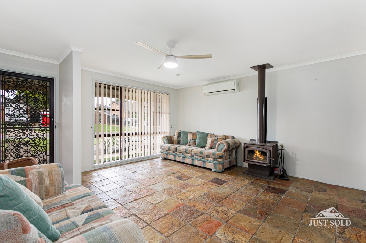 17 Charmer Crescent, Minchinbury - Thumbnail 4