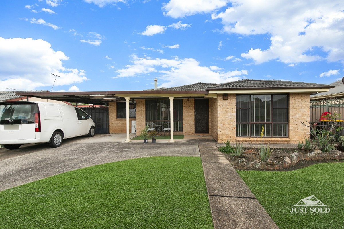 17 Charmer Crescent, Minchinbury - Thumbnail 2