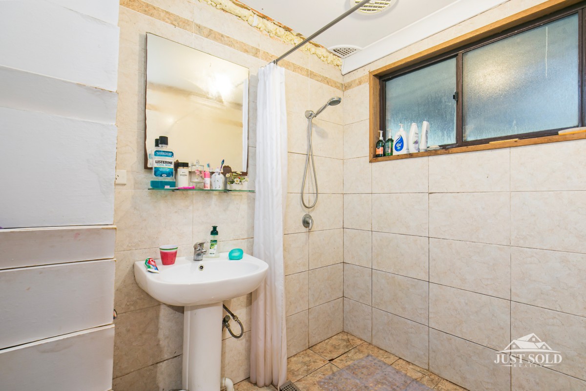 63 Faulkland Crescent, Kings Park - Thumbnail 7