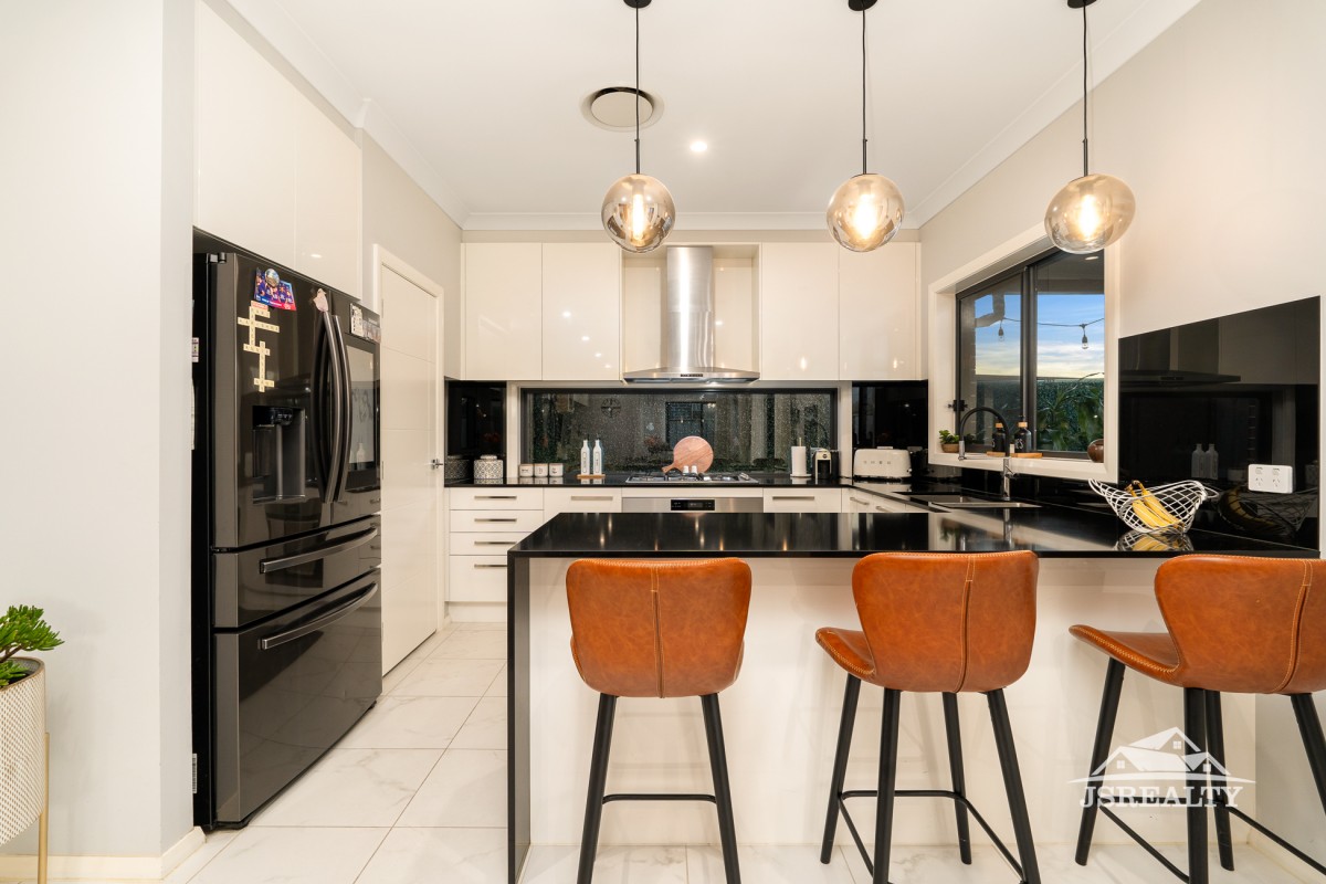 26 Stockhorse Avenue, Box Hill - Thumbnail 6