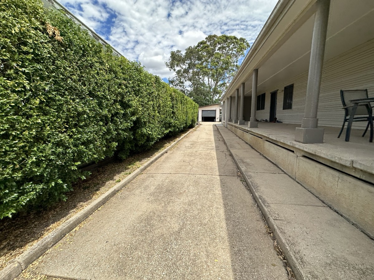15 Gilbert Street, Walgett, Walgett - Thumbnail 6