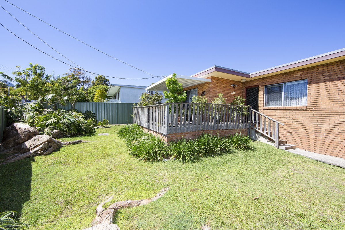 Villa 2 No 28 Forresters Beach Road, Forresters Beach - Thumbnail 3