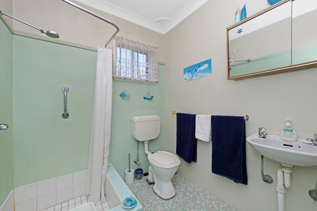 Villa 2 No 28 Forresters Beach Road, Forresters Beach - Thumbnail 7