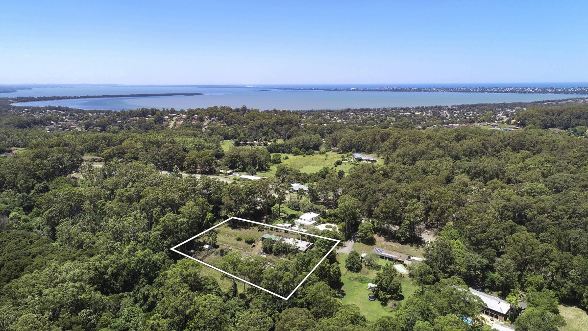 1 Livistona Lane, Glenning Valley - Thumbnail 2