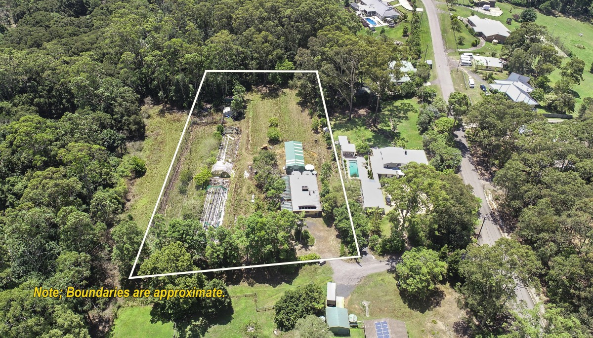 1 Livistona Lane, Glenning Valley - Thumbnail 3