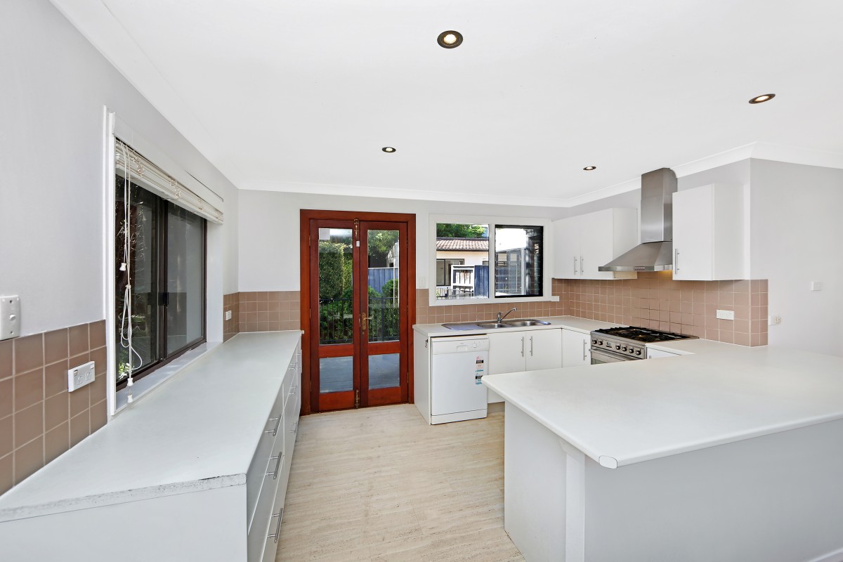 15 Noorong Avenue, Forresters Beach - Thumbnail 4