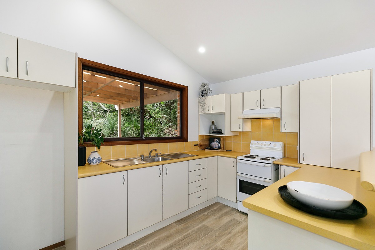 8 Dan Close, Forresters Beach - Thumbnail 8