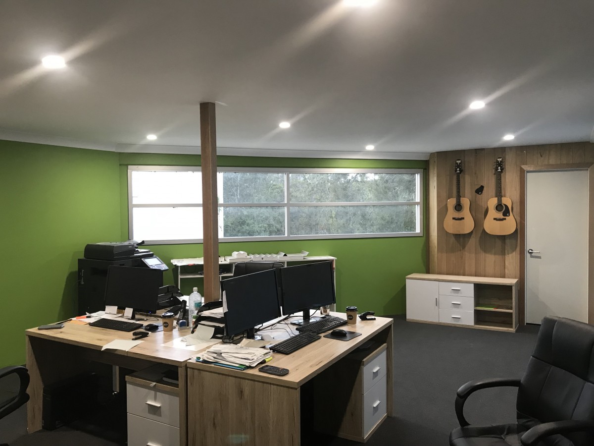 Unit 6 No 5 Joule Place, Berkeley Vale - Thumbnail 3