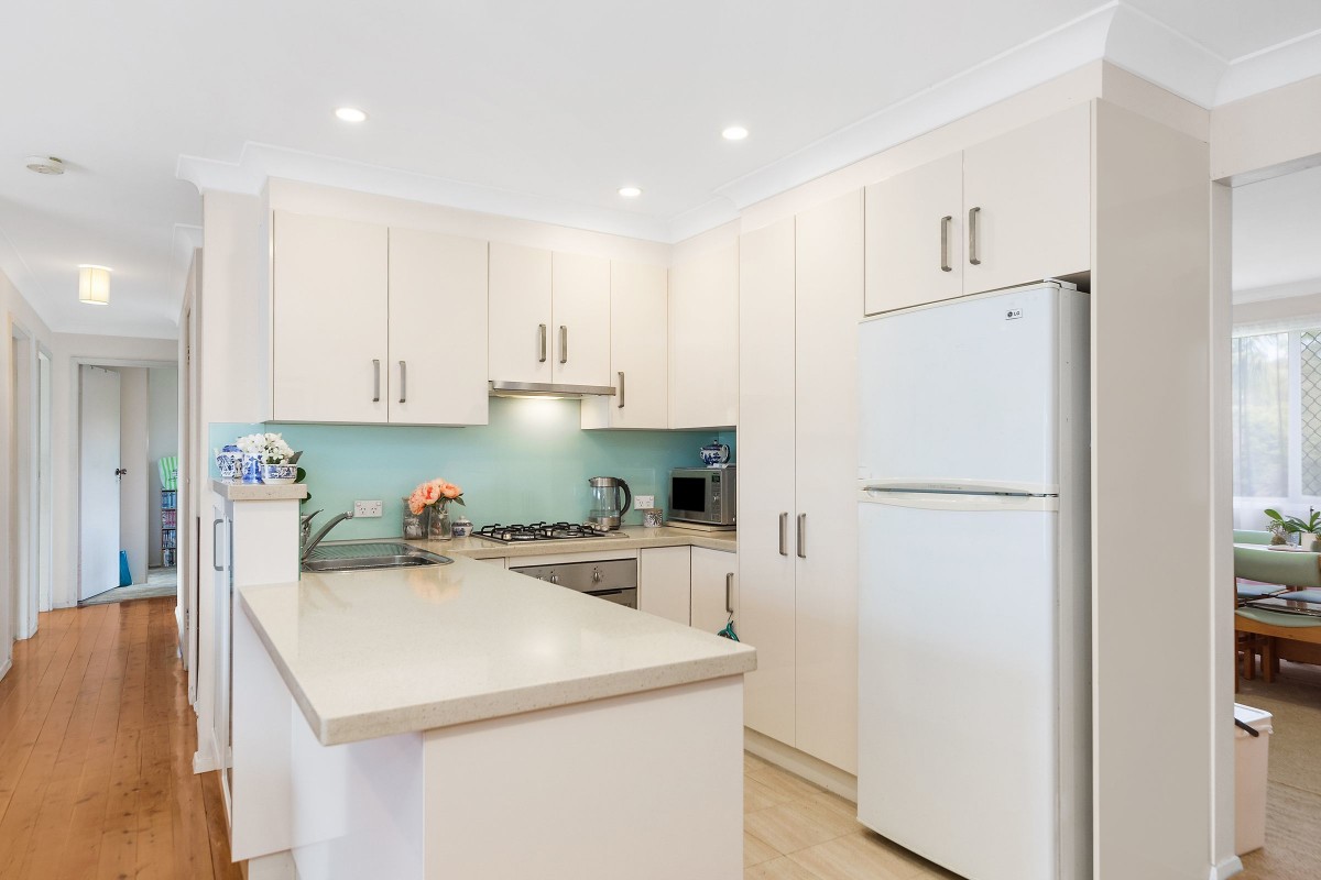 56 Lakedge Avenue, Berkeley Vale - Thumbnail 3