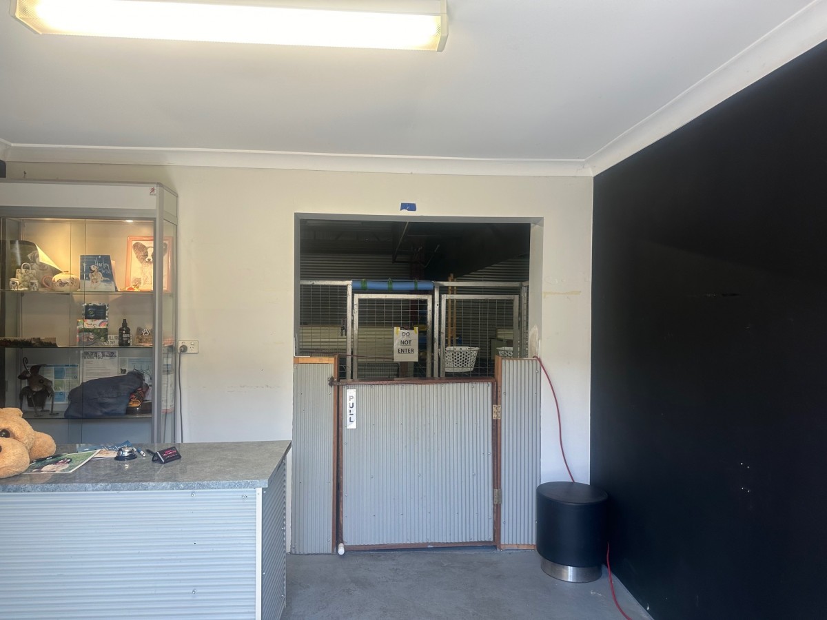 Unit 10 No 2 - 4 Clare- Mace Crescent, Berkeley Vale - Thumbnail 6