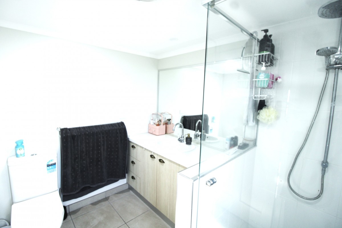 14 Sneyd Street, West Mackay - Thumbnail 8